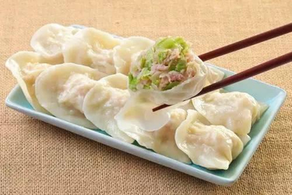 中國“水餃巨頭”倒了，曾年賺15億，而今老板想?yún)⒓幽陼s被拒